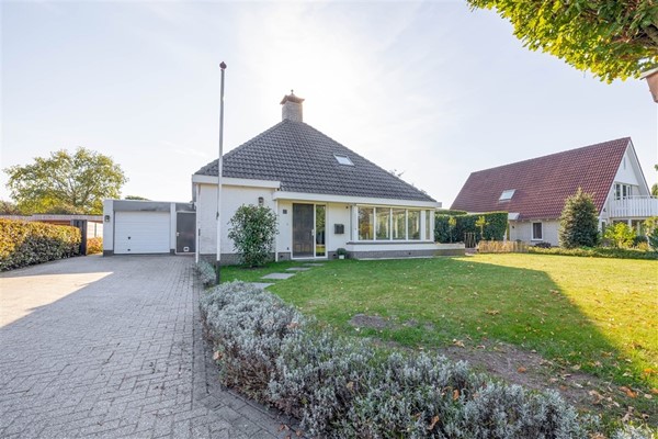 Te koop: Moderne en Energiezuinige Stolpwoning (Label A) , Slapen en baden beneden, luxe keuken en een Sfeervolle overkapping.